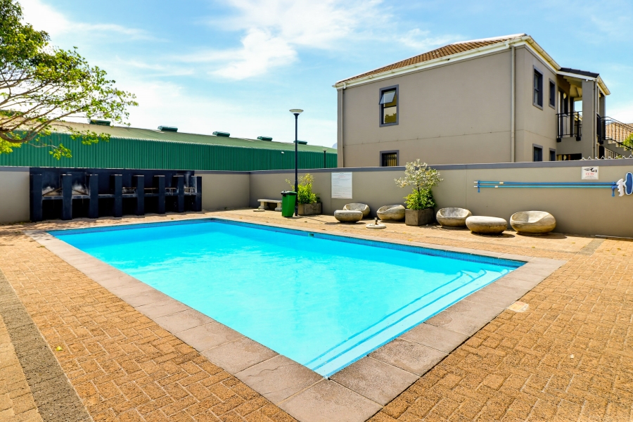 2 Bedroom Property for Sale in Heritage Park Western Cape